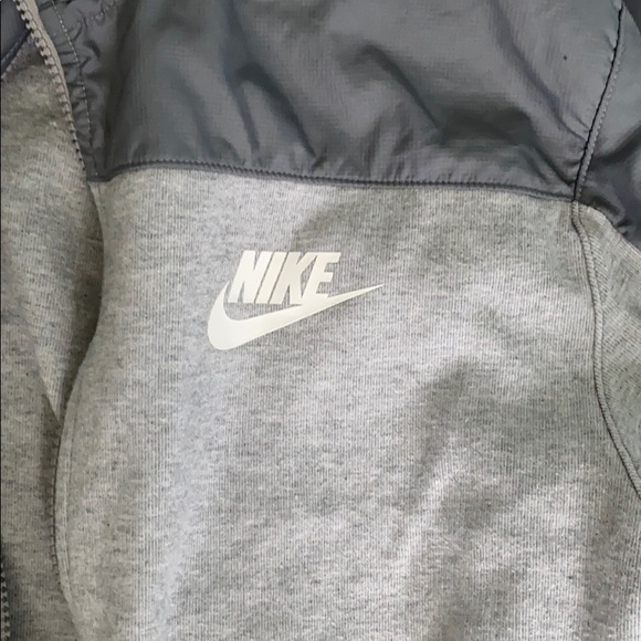 Nike Zipper windbreaker jacket - Picture 2 of 4